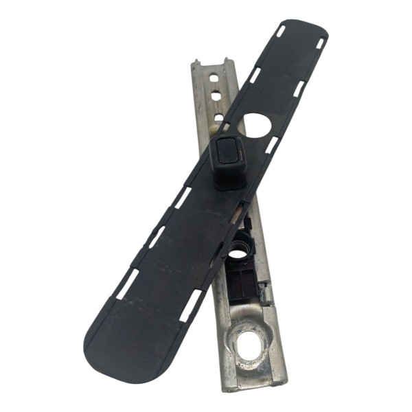 Trilho Regulagem Altura Cinto Esquerdo Renault Sandero 2017