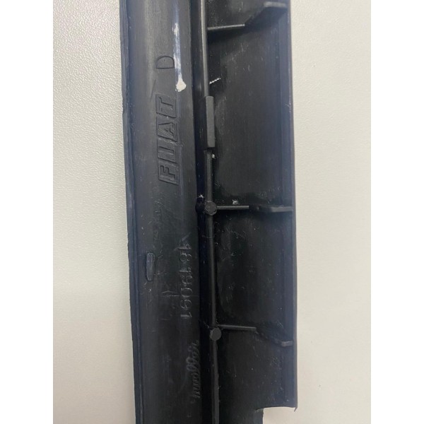 Soleira Porta Dianteira L.d Fiat Uno Orig 1819091