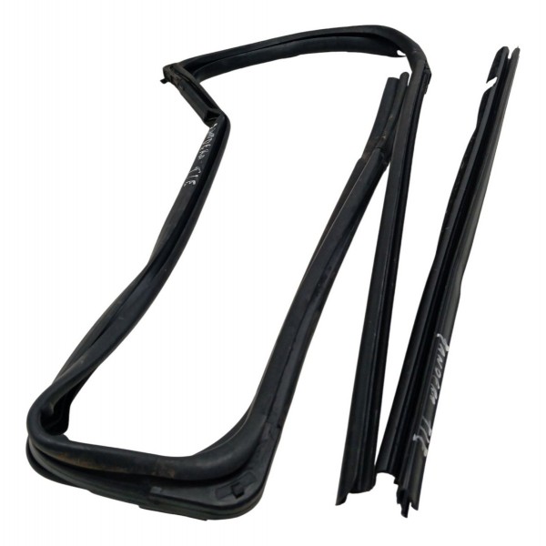 Kit Pestana Canaleta Traseira Esquerda Renault Sandero 2017