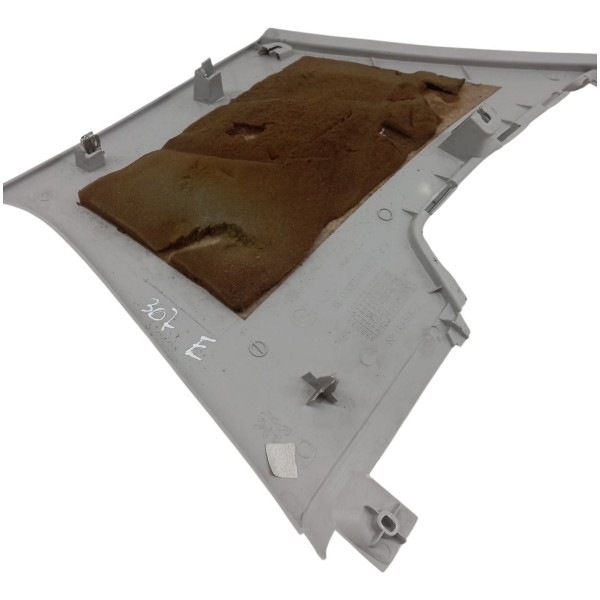 Acabamento Coluna Traseira Esquerda Peugeot 307 2006 2007