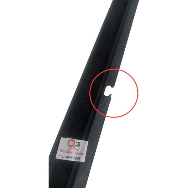 Pestana Externa Cromada Traseira Direita Vw Jetta Detalhe