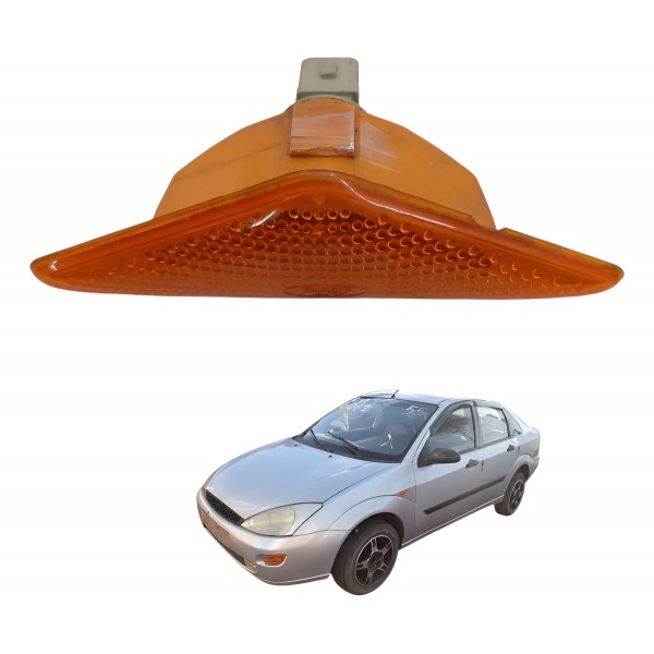 Lanterna Pisca Seta Alerta Ford Focus Sedan 2002 Detalhe Direito