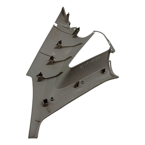 Revestimento Coluna Traseira Esquerda Focus Sedan Detalhe