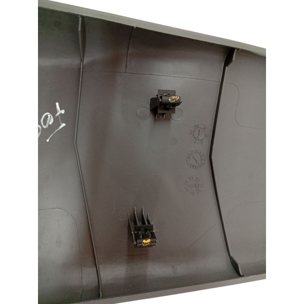 Moldura Coluna Esquerda Ford Focus Sedan 2001 2002 2003 2004