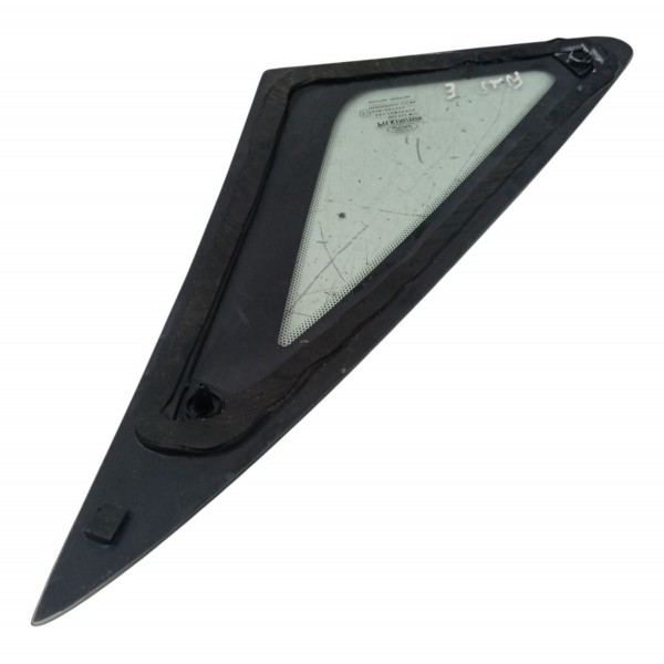 Vidro Fixo Vigia Esquerdo Ford Focus Sedan 2.0 2002 Detalhe