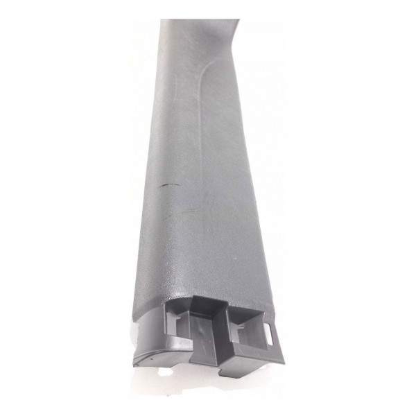 Soleira Porta Dianteira Direita Peugeot 2008 2006