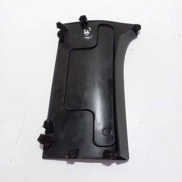 Acabamento Tampa Caixa De Fusível Painel Peugeot 307