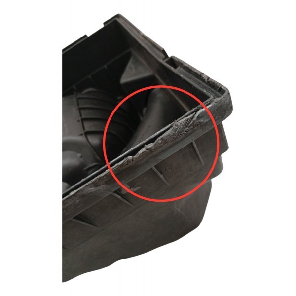 Tampa Caixa Filtro Ar Chevrolet Astra 1.8 2002 2003 Detalhe