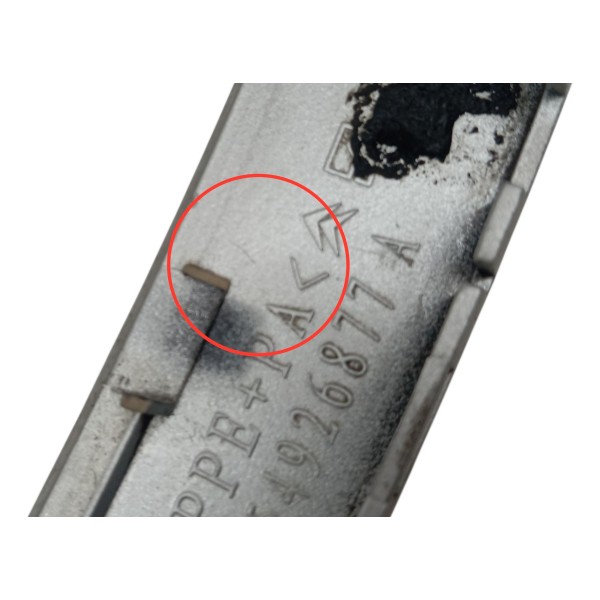 Acabamento Traseiro Direito Citroen C4 2007 2008 Detalhe