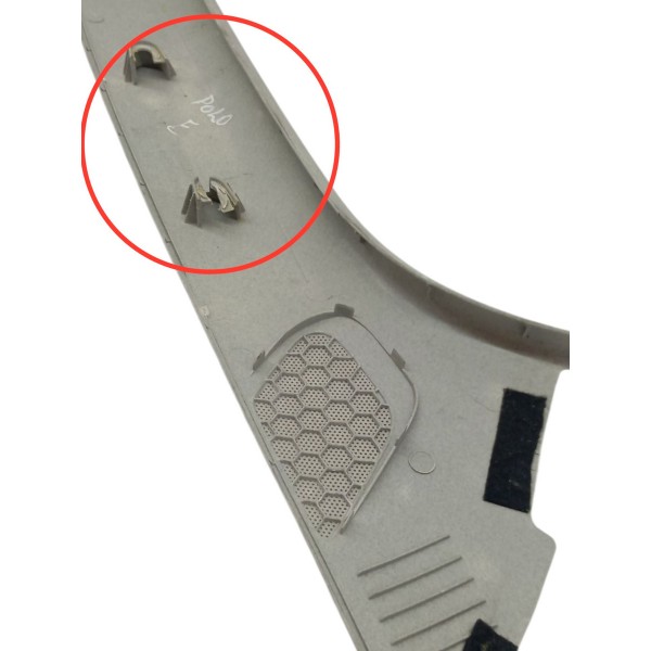 Acabamento Parabrisa Esquerda Vw Polo 2004 Detalhe