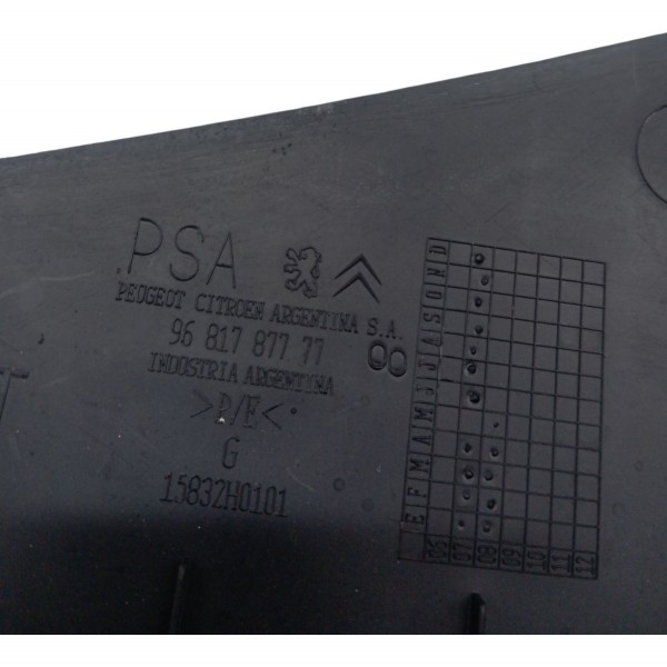 Soleira Traseira Esquerda Citroen C4 Pallas 2008 Detalhe Preto