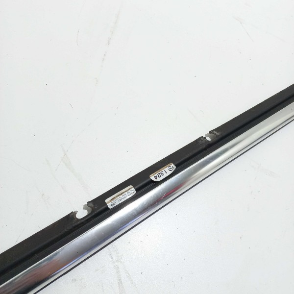 Friso Porta Traseira Esquerda Volkswagen Jetta Variant Q Prata