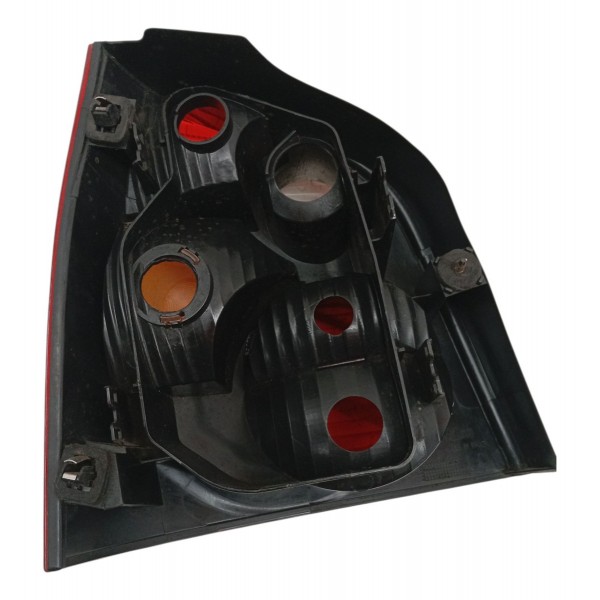 Lanterna Esquerda Volkswagen Polo Hatch 2003 2004 2005 2006