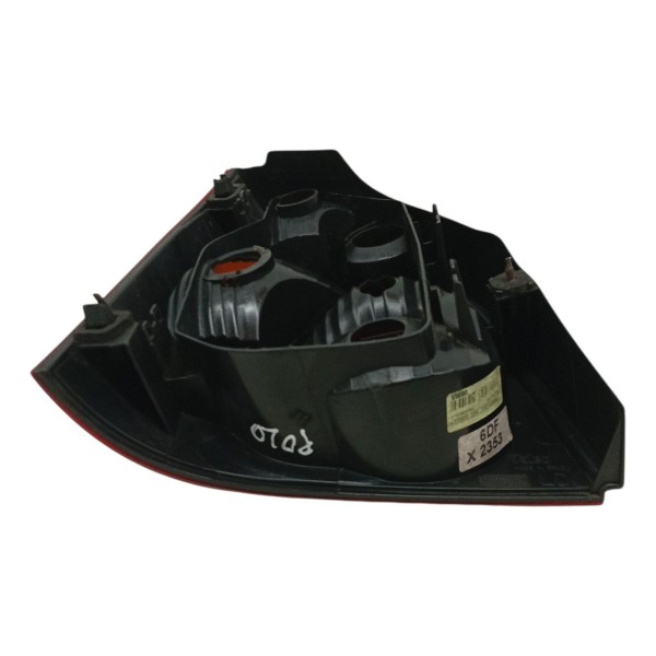 Lanterna Esquerda Volkswagen Polo Hatch 2003 2004 2005 2006