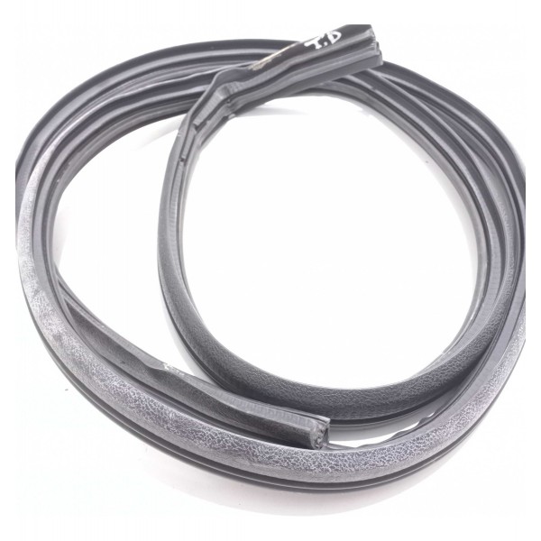 Borracha Porta Traseira Direita Fiat Siena 2011