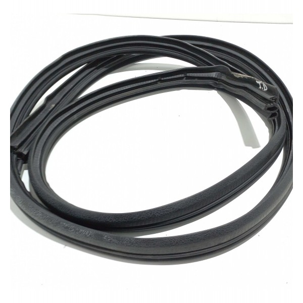 Borracha Porta Traseira Direita Fiat Siena 2011