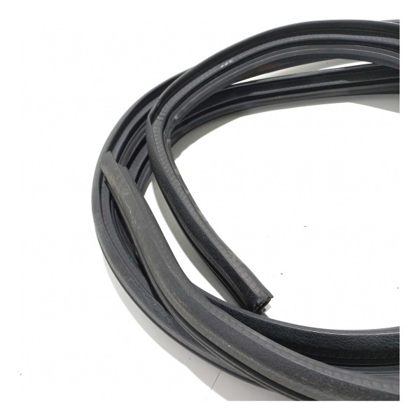 Borracha Porta Dianteira Direita Fiat Siena 2011