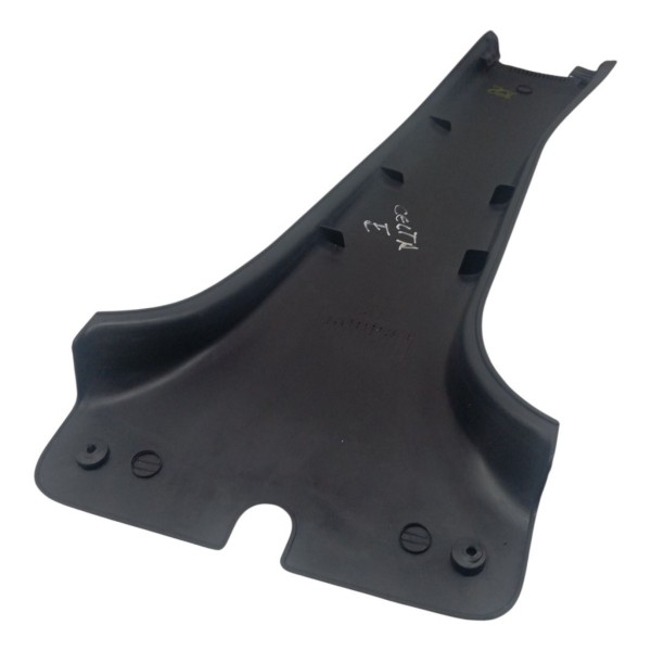 Acabamento Inferior Coluna Central Direita Gm Celta 2005