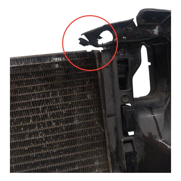 Radiador Agua Motor Volvo Xc60 2.0 2012 2013 Detalhe