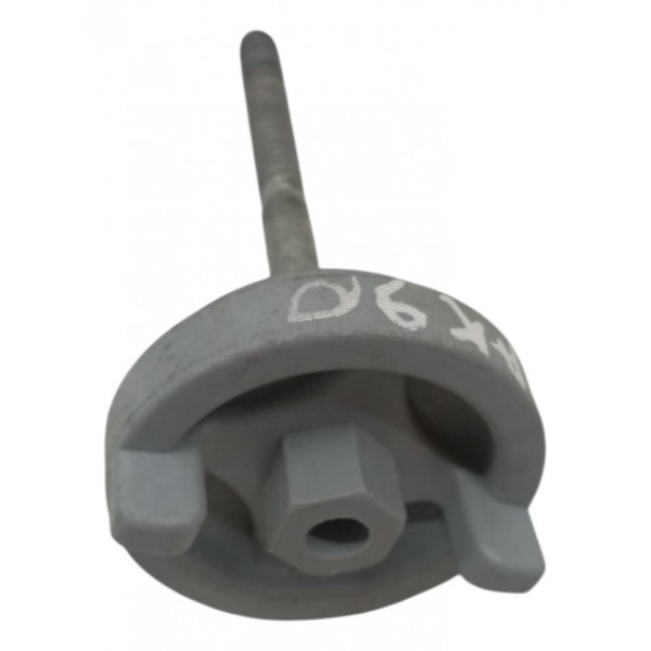 Parafuso Fixação Estepe Renault Kangoo 2003 2004 2005