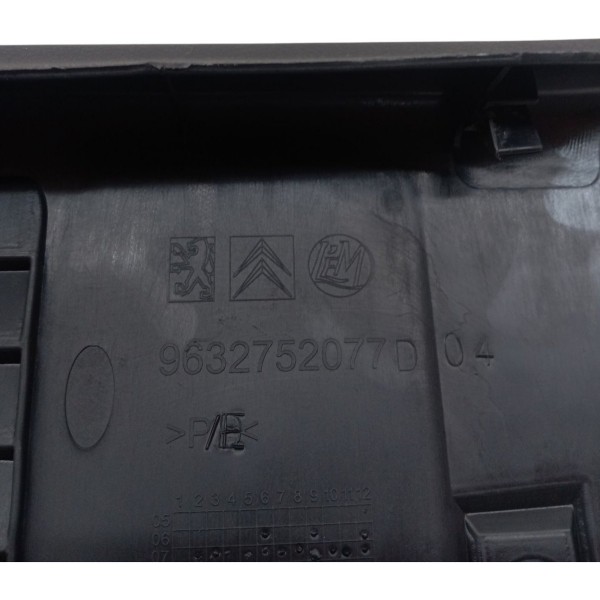 Moldura Tampa Traseira Peugeot 307 2.0 2008 2009 2010