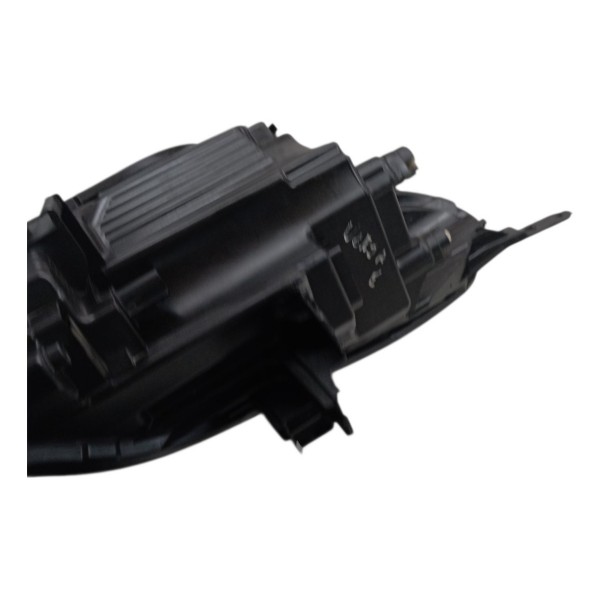 Farol Principal Esquerda Nissan Versa 1.6 2016 2018 Detalhe Esquerdo/motorista