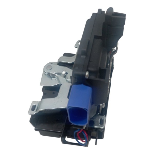 Fechadura Porta Dianteira Esquerda Volkswagen Polo 2002