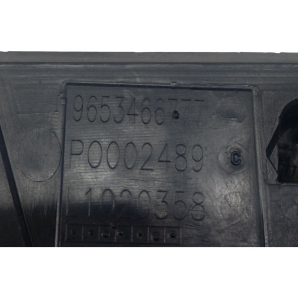 Emblema Parachoque Dianteiro Peugeot 307 2.0 2010 Detalhe