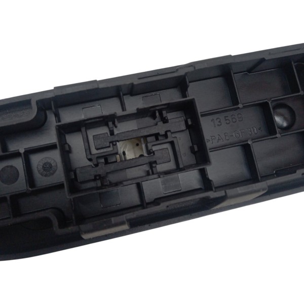 Moldura Botão Vidro Dianteiro Direito Peugeot 307 2010