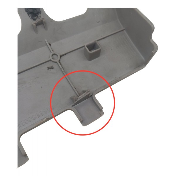 Capa Motor Logo Renault Kangoo 1.0 16v 2003 2004 Detalhe