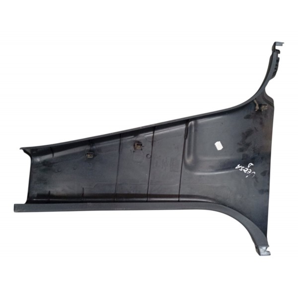 Acabamento Inferior Direito Coluna Central Nissan Versa 2019