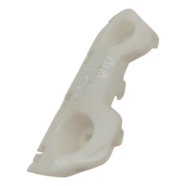 Guia Suporte Parachoque Dianteiro Direito Nissan Versa 2019