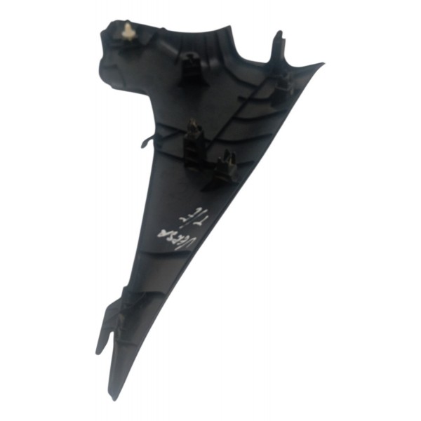 Acabamento Coluna Traseira Esquerda Nissan Versa 2018 2019