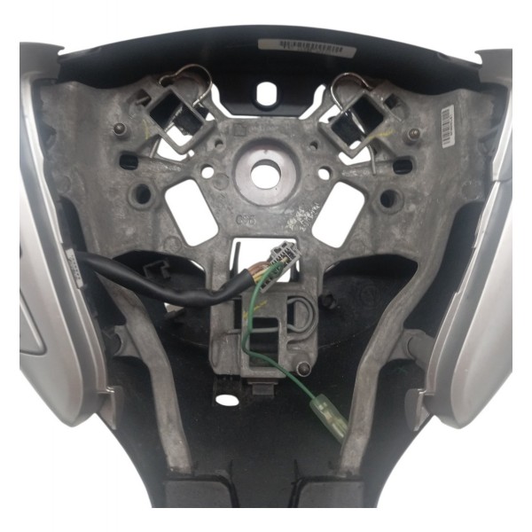 Volante Direção Comandos Nissan Versa 1.6 2017 2018 Detalhe