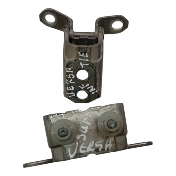 Dobradiça Porta Traseira Esquerda Nissan Versa 1.6 2018 2019