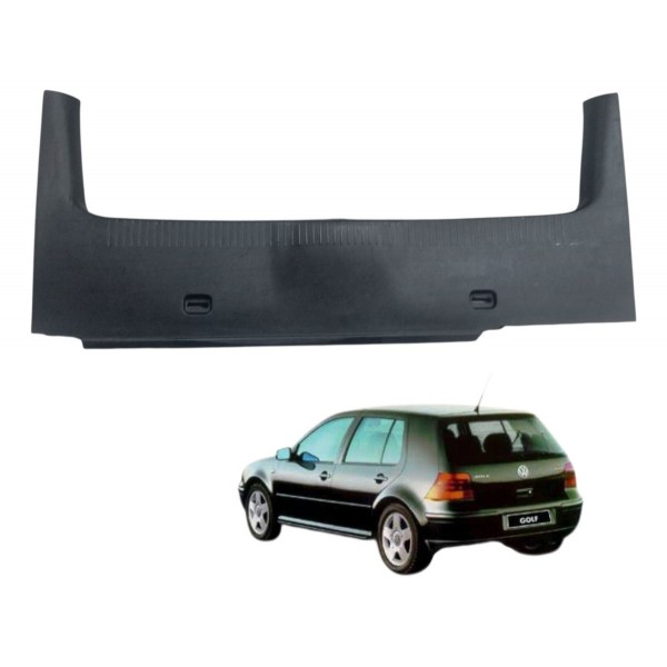 Moldura Acabamento Porta Malas Volkswagen Golf  2001 Detalhe