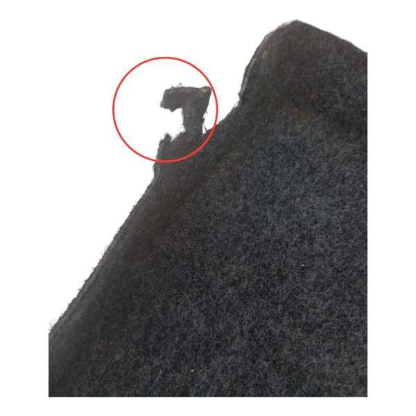 Forro Direita Porta Malas Volkswagen Golf 2001 Detalhe