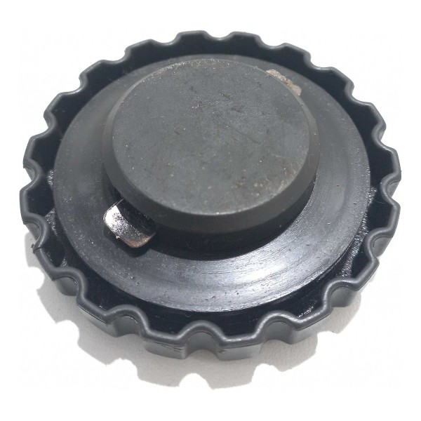 Tampa Óleo Motor Chevrolet Corsa  Preto