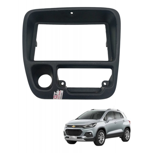 Moldura Console Central Som Chevrolet Tracker 2019