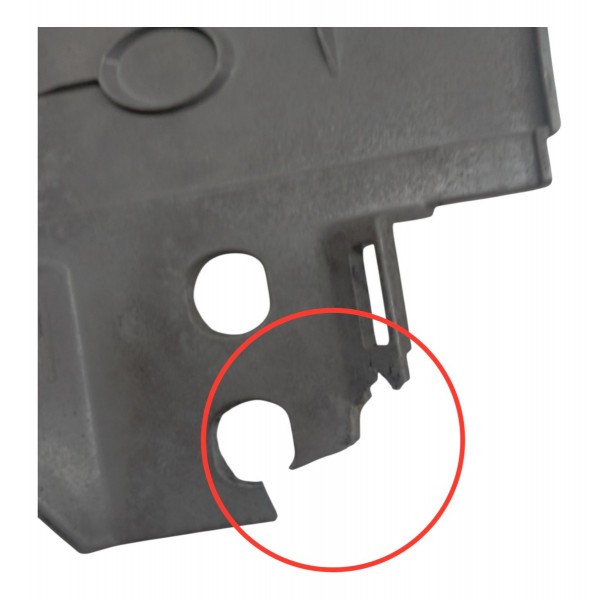 Acabamento Inferior Painel Direito Vw Golf 2001 Detalhe