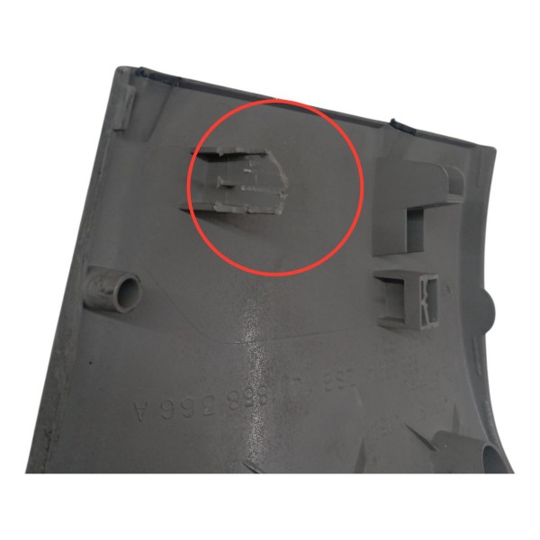 Acabamento Inferior Painel Direito Vw Golf 2001 Detalhe