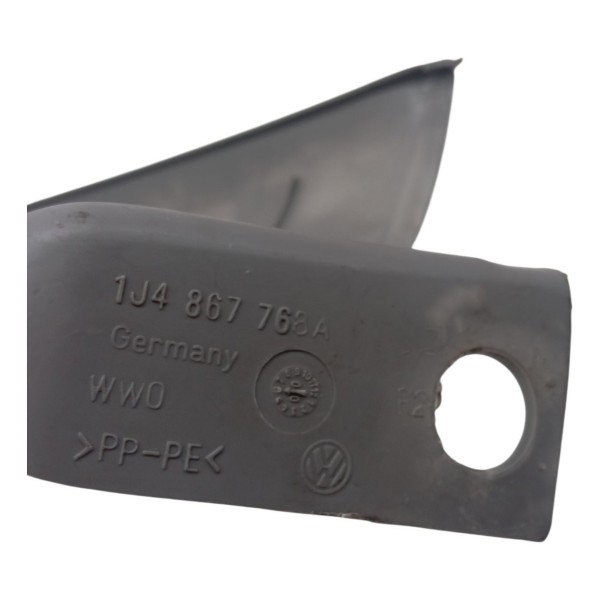 Acabamento Banco Traseiro Direito Volkswagen Golf 2001