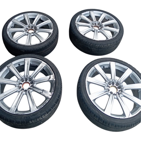 Jogo Roda Pneu 235/35r19 Delinte Thunder Golf 2001 Detalhe