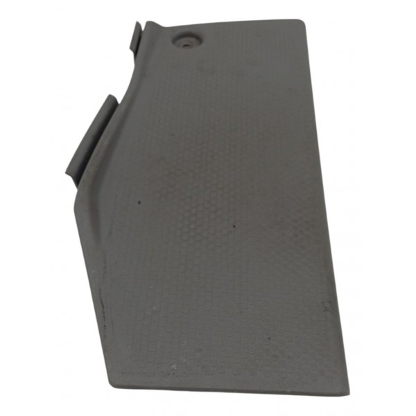 Moldura Apoio Descanso Pé Volkswagen Golf 2001 2002 Detalhe