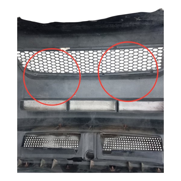 Parachoque Dianteiro Fiat Siena 1.0 2008 2009 2010 Detalhe