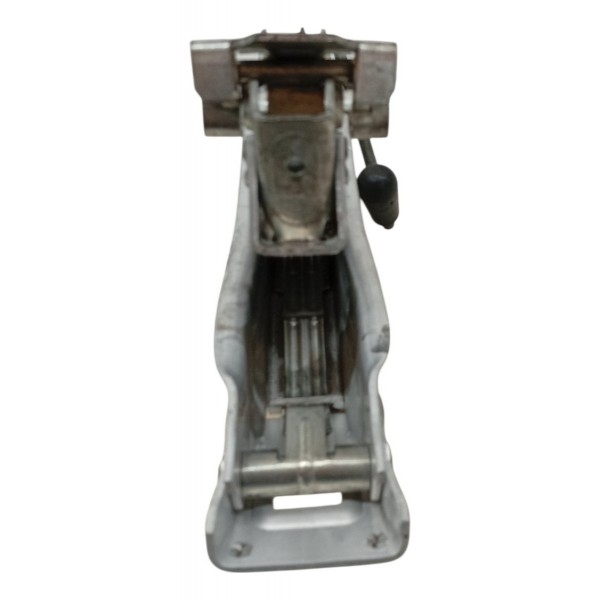 Macaco Joelho Volkswagen Golf Passat 2000 20001 2002