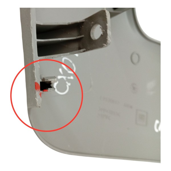 Moldura Banco Dianteiro Direito Gm Captiva 2009 Detalhe