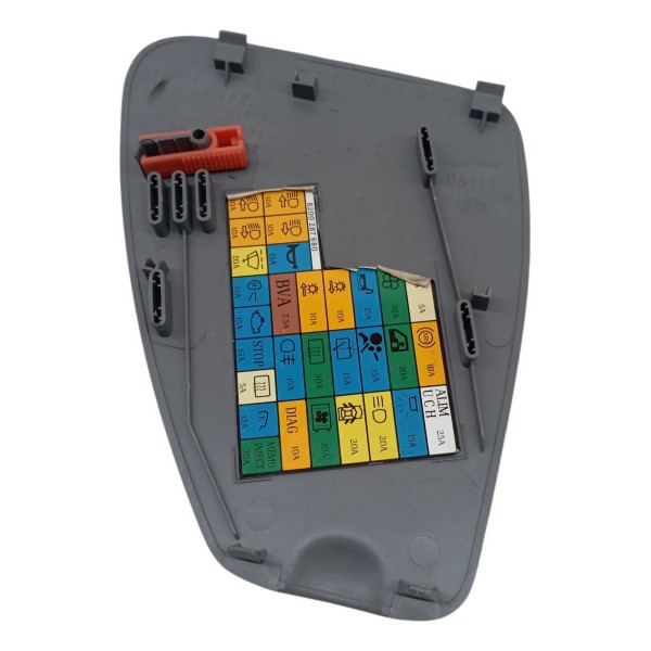 Tampa Caixa Fusível Interna Renault Clio 2004 2005 2006 2007