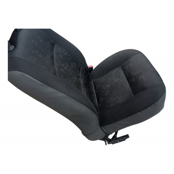 Banco Dianteiro Direito Fiat Siena 1.0  2008 2009 Detalhe