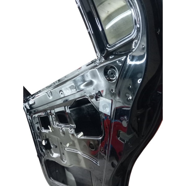 Porta Traseira Direita Volkswagen Voyage 4p 2015 Detalhe Traseira Direito